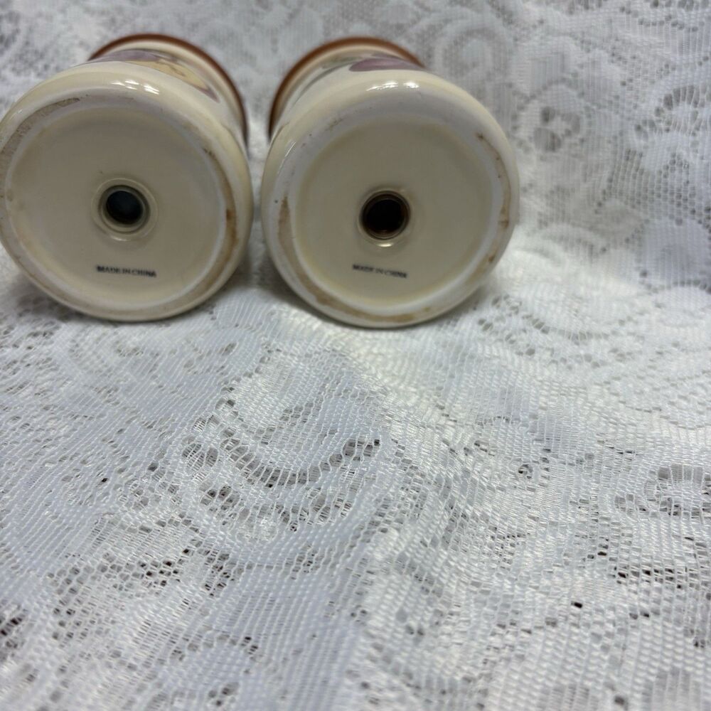 Vintage Fruit Salt Pepper Shakers Apple Grape Pear Ceramic Farmhouse Set - Picture 4 of 5